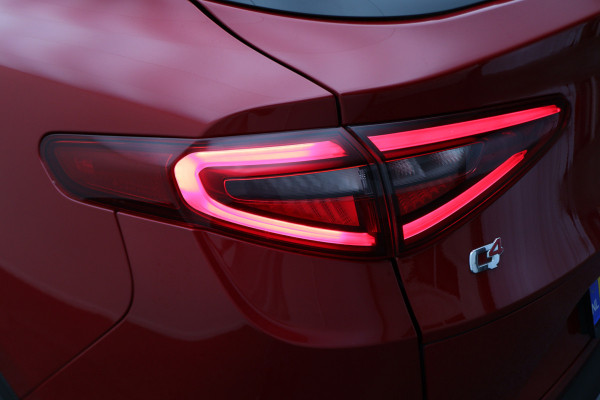 Alfa Romeo Stelvio 2.0 T AWD First Edition Climate, Camera, Elektrische Stoelen, Bluetooth, Navigatie, DAB, 20''
