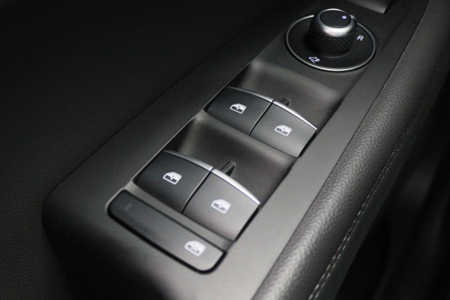 Alfa Romeo Stelvio 2.0 T AWD First Edition Climate, Camera, Elektrische Stoelen, Bluetooth, Navigatie, DAB, 20''