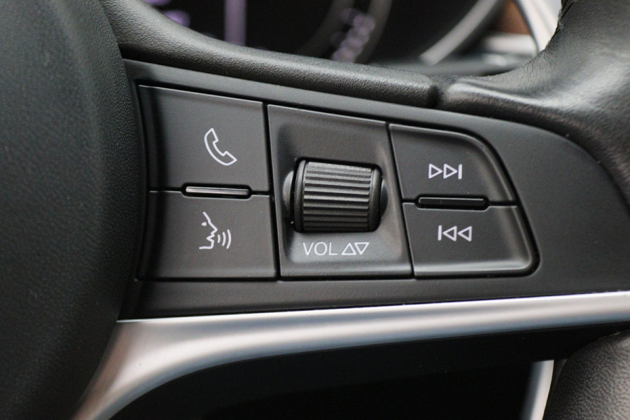 Alfa Romeo Stelvio 2.0 T AWD First Edition Climate, Camera, Elektrische Stoelen, Bluetooth, Navigatie, DAB, 20''