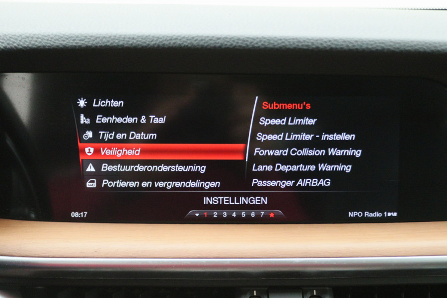Alfa Romeo Stelvio 2.0 T AWD First Edition Climate, Camera, Elektrische Stoelen, Bluetooth, Navigatie, DAB, 20''
