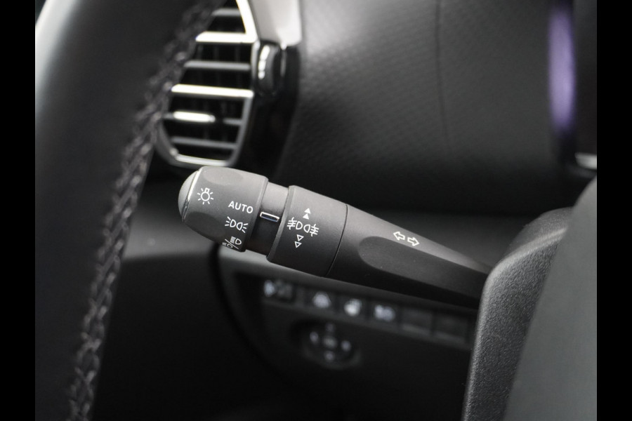 Citroën Ë-C4 Shine 50 kWh VAN: 19.400,- VOOR: 17.770,- UW HERFSTVOORDEEL: 1.630,- EURO. | RIJKLAARPRIJS INCL. 12MND BOVAG