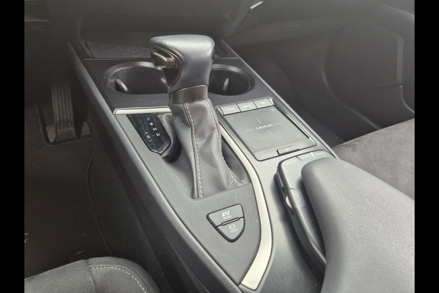 Lexus UX 250h Business Line Lexus UX 250h Business Line