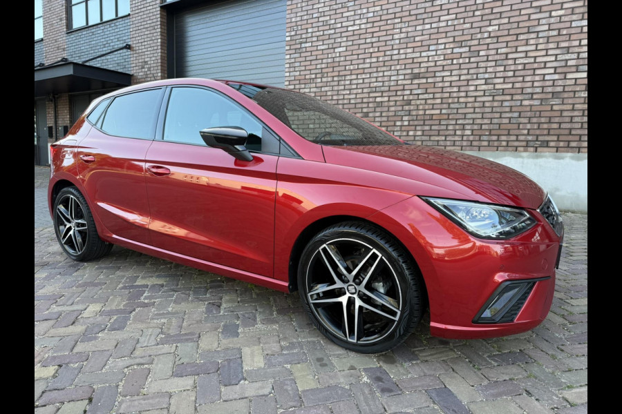 Seat Ibiza 1.0 TSI FR Business Intense / NAVI + Camera / 95 PK / Virtual cockpit / Premium Audio - Digitaal instrumentenpaneel