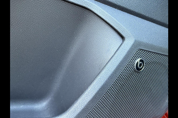 Seat Ibiza 1.0 TSI FR Business Intense / NAVI + Camera / 95 PK / Virtual cockpit / Premium Audio - Digitaal instrumentenpaneel
