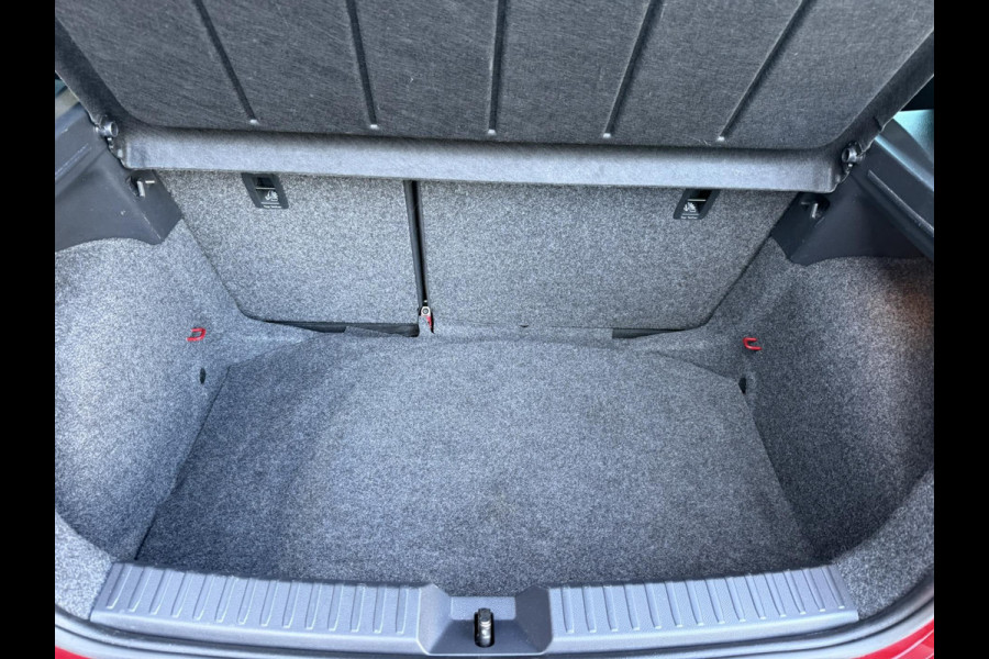 Seat Ibiza 1.0 TSI FR Business Intense / NAVI + Camera / 95 PK / Virtual cockpit / Premium Audio - Digitaal instrumentenpaneel
