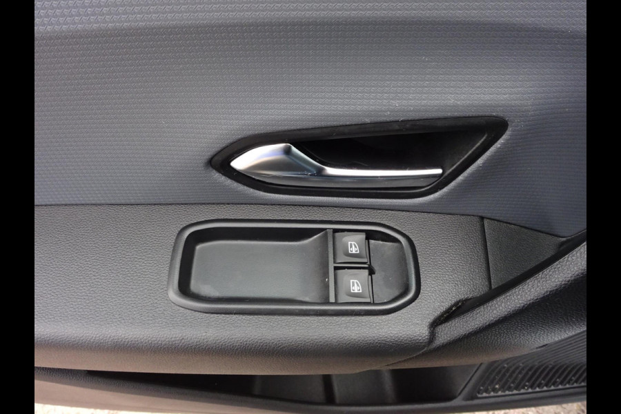 Renault Express Renault Express 1.5 dCi 50 x VOORRAAD EU6 GROOT NAVI AIRCO CRUISE CONTROL PDC