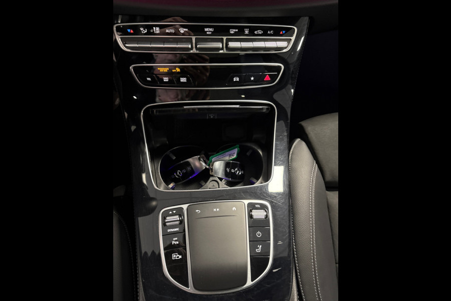 Mercedes-Benz E-Klasse Estate 300 e AMG Line/pano/wide screen/face lift/trekhaak/navi/camera