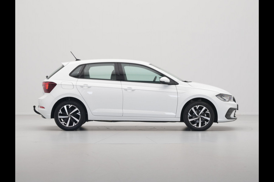 Volkswagen Polo 1.0 TSI 95pk DSG Life Face lift Navi via App Trekhaak Pdc Acc 77