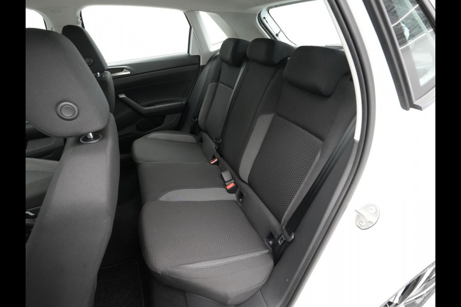 Volkswagen Polo 1.0 TSI 95pk DSG Life Face lift Navi via App Trekhaak Pdc Acc 77