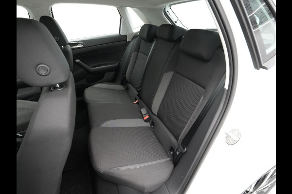 Volkswagen Polo 1.0 TSI 95pk DSG Life Face lift Navi via App Trekhaak Pdc Acc 77