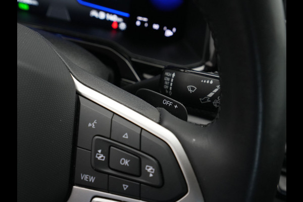 Volkswagen Polo 1.0 TSI 95pk DSG Life Face lift Navi via App Trekhaak Pdc Acc 77