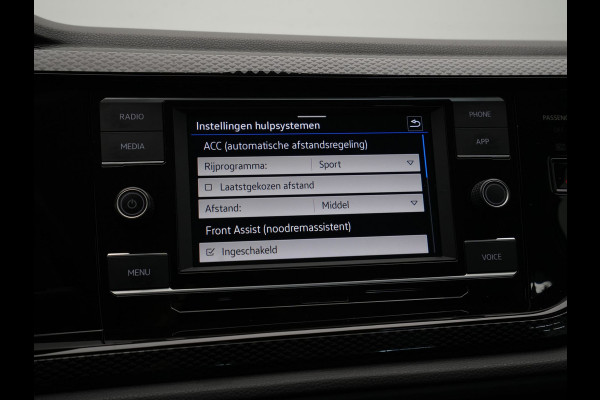 Volkswagen Polo 1.0 TSI 95pk DSG Life Face lift Navi via App Trekhaak Pdc Acc 77