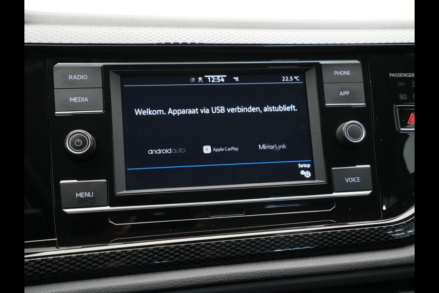 Volkswagen Polo 1.0 TSI 95pk DSG Life Face lift Navi via App Trekhaak Pdc Acc 77
