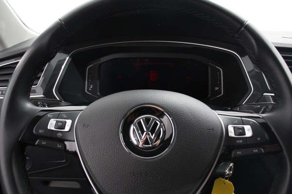 Volkswagen Tiguan 1.5 TSI DSG ACT Highline Team Volkswagen Tiguan 1.5 TSI ACT Highline | Navigatie | Adaptive Cruise Control | Stoel/Stuurverwarming | Elektrische Trekhaak | Virtual Cockpit |