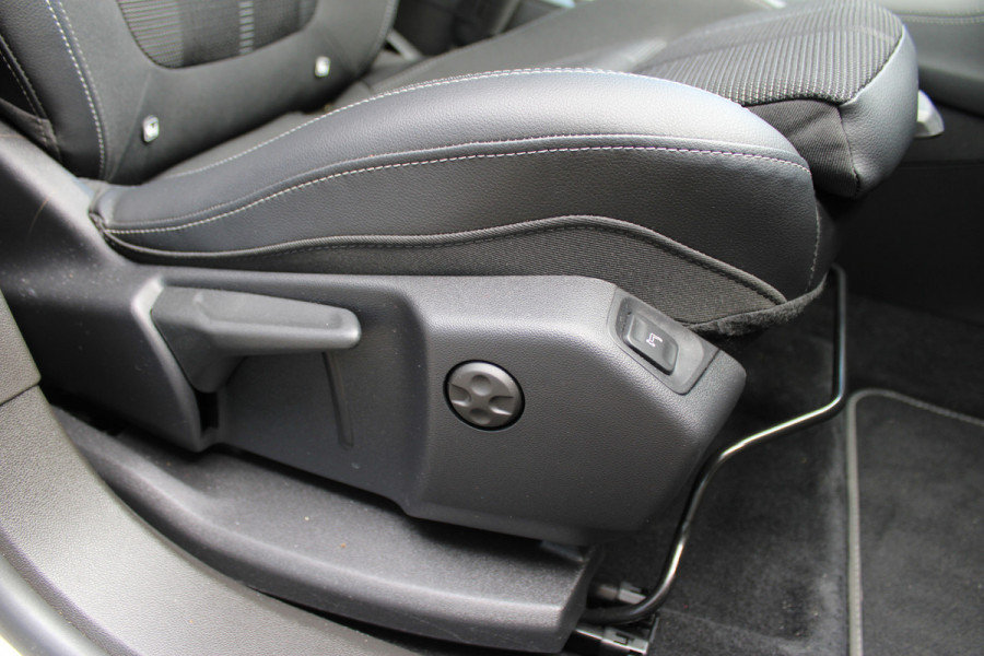 Opel Grandland 1.2 Turbo Level 3 | Trekhaak | Camera | Navigatie | Cruise Control | BLIS