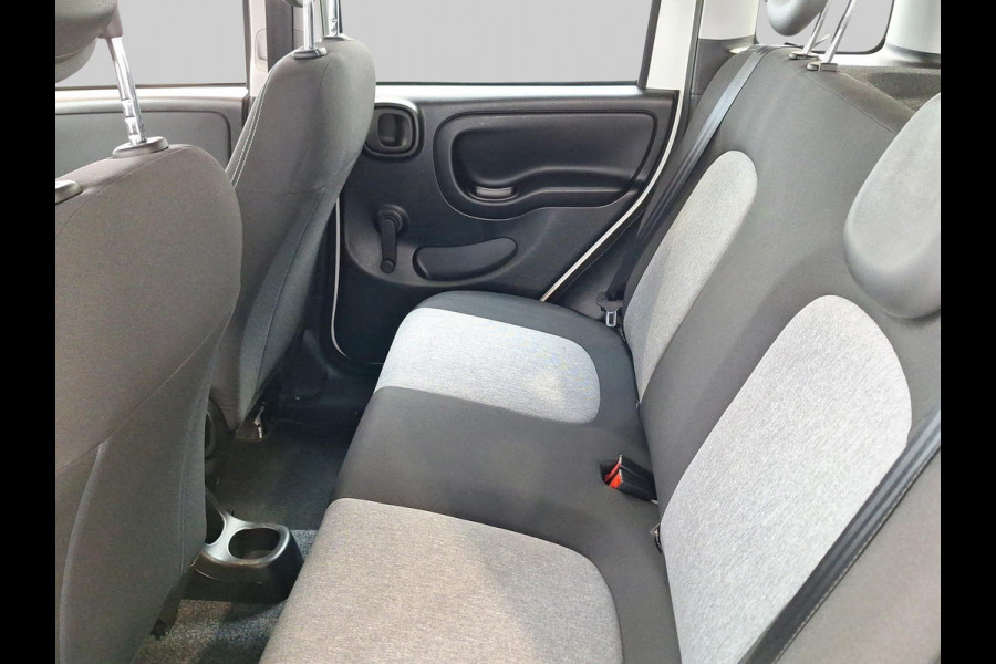 Fiat Panda 0.9 TwinAir Lounge  | Automaat | Afneembare trekhaak Fiat Panda 0.9 TwinAir Lounge  | Automaat | Afneembare trekhaak