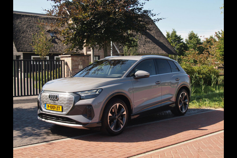 Audi Q4 e-tron 35 Launch edition S Competition 55 kWh | Camera | Apple Carplay | Cruise Control | Head-up display |