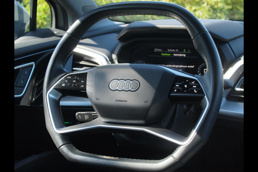 Audi Q4 e-tron 35 Launch edition S Competition 55 kWh | Camera | Apple Carplay | Cruise Control | Head-up display |