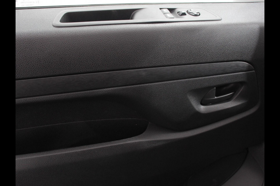 Opel Vivaro 2.0 BlueHDi 180 S&S L3 Automaat Apple Carplay /  Android Auto Parkeersensoren V+A Trekhaak Camera Navigatie Cruise Control LED koplampen houten afwerking laadruimte