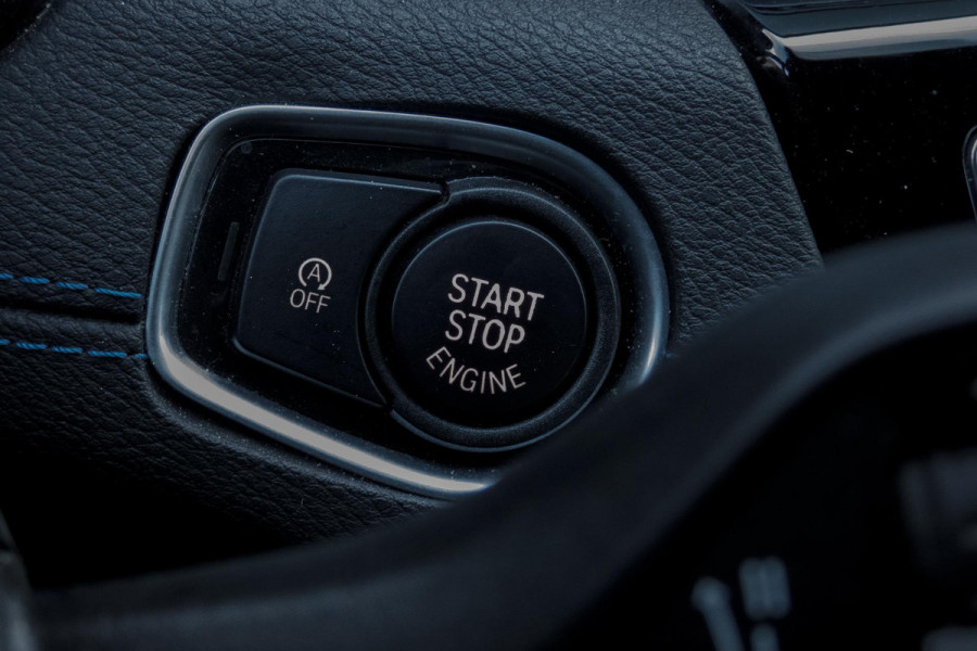 BMW X1 SDrive18i High Executive M-PAKKET | ADAPTIEVE CRUISE CONTROL | TREKHAAK | HEAD UP DISPLAY