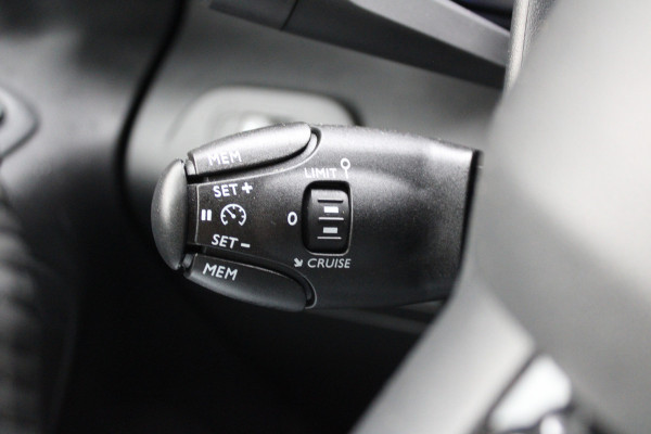 Fiat E-Doblò 136 L2 50 kWh 136pk - Camera - Carplay - Auto Klimaat - Navi - Lane Assist - PDC - Rijklaar
