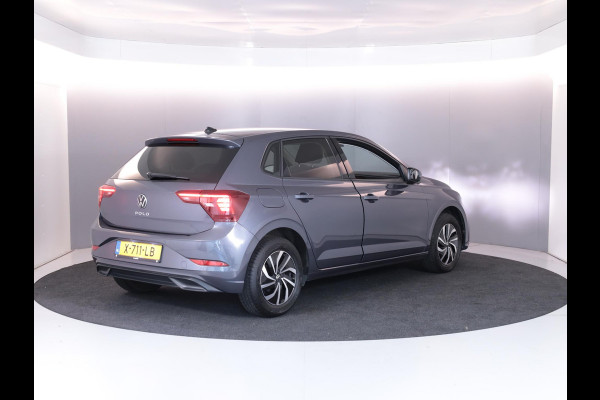 Volkswagen Polo 1.0 TSI Life 95 pk Automaat (DSG) | Verlengde garantie | Navigatie | Parkeersensoren | Achteruitrijcamera | Adaptieve cruise control | Stoelverwarming |