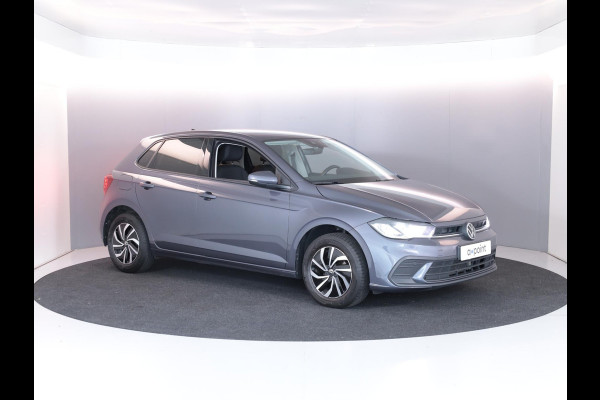 Volkswagen Polo 1.0 TSI Life 95 pk Automaat (DSG) | Verlengde garantie | Navigatie | Parkeersensoren | Achteruitrijcamera | Adaptieve cruise control | Stoelverwarming |