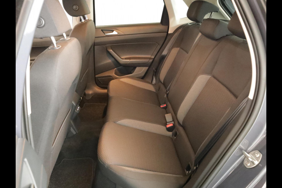Volkswagen Polo 1.0 TSI Life 95 pk Automaat (DSG) | Verlengde garantie | Navigatie | Parkeersensoren | Achteruitrijcamera | Adaptieve cruise control | Stoelverwarming |