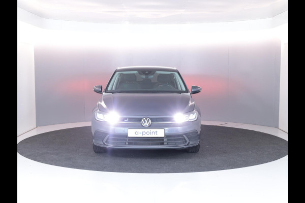 Volkswagen Polo 1.0 TSI Life 95 pk Automaat (DSG) | Verlengde garantie | Navigatie | Parkeersensoren | Achteruitrijcamera | Adaptieve cruise control | Stoelverwarming |