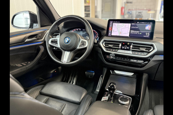 BMW X3 xDrive30e High Ex. M-Sport|SOH95%|Pano|Laser|HUD|360Cam|HiFi|Carbon zwart