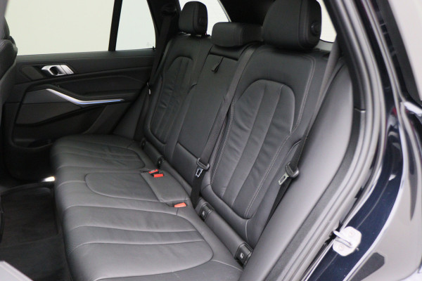 BMW X5 xDrive45e High Executive M Sport Panoramadak, Luchtvering, ACC, H&K, Head-Up, 360° Camera, Trekhaak, 22"