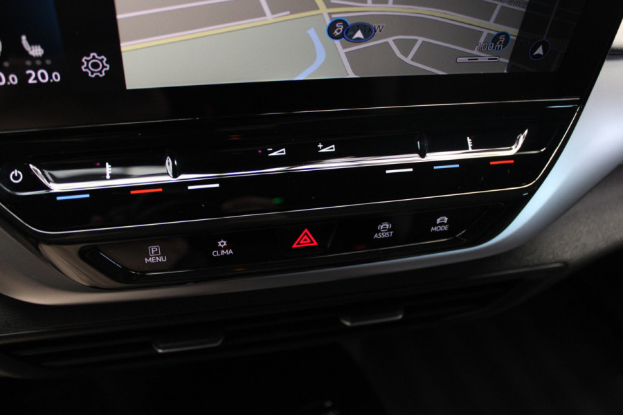 Volkswagen ID.4 Navi ACC Camera Warmtepomp PDC Stuurverwarm. Carplay 19" LM velgen Climate voor & achter Interieur voorverwarming & koeling