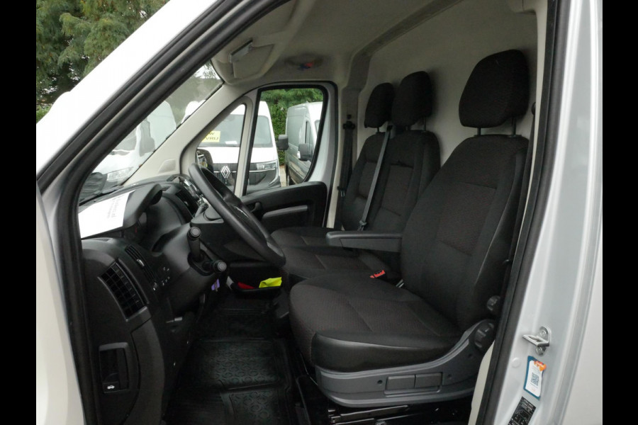 Opel Movano 2.2D 120 PK, L3H2, Airco