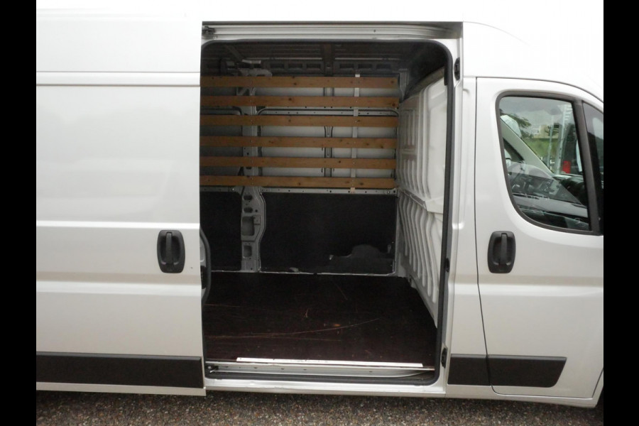 Opel Movano 2.2D 120 PK, L3H2, Airco