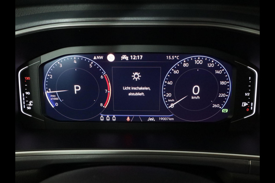 Volkswagen T-Roc 1.5 TSI Style 150 PK DSG | Verlengde garantie | Panorama dak | Keyless entry | Parkeer camera | El. achterklep |