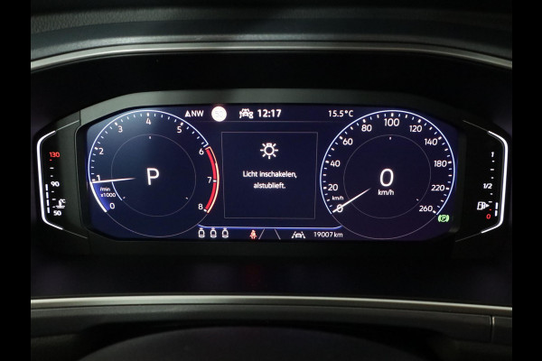 Volkswagen T-Roc 1.5 TSI Style 150 PK DSG | Verlengde garantie | Panorama dak | Keyless entry | Parkeer camera | El. achterklep |