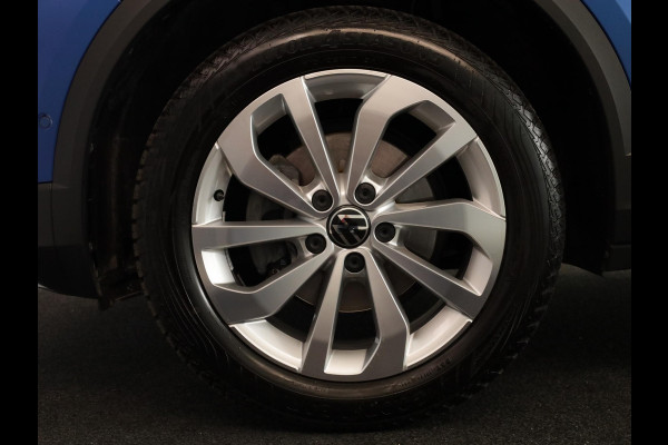 Volkswagen T-Roc 1.5 TSI Style 150 PK DSG | Verlengde garantie | Panorama dak | Keyless entry | Parkeer camera | El. achterklep |