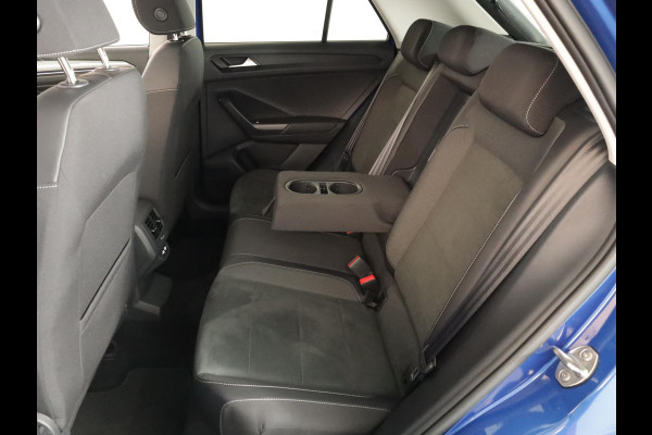 Volkswagen T-Roc 1.5 TSI Style 150 PK DSG | Verlengde garantie | Panorama dak | Keyless entry | Parkeer camera | El. achterklep |