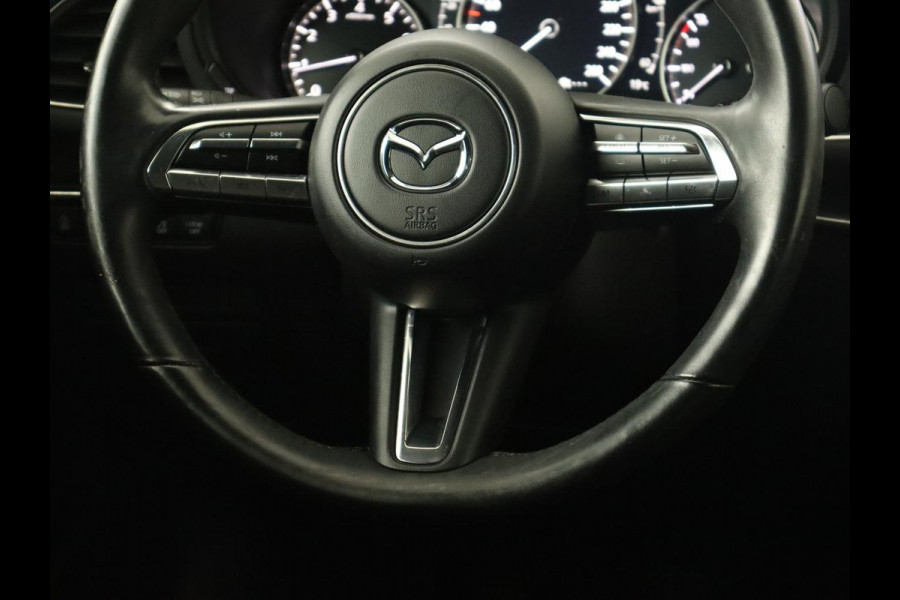Mazda 3 2.0 e-SkyActiv-G Sportive | Head-Up | Stoel & stuurverwarming | Adaptive cruise | Carplay | Camera | Keyless | Climate control