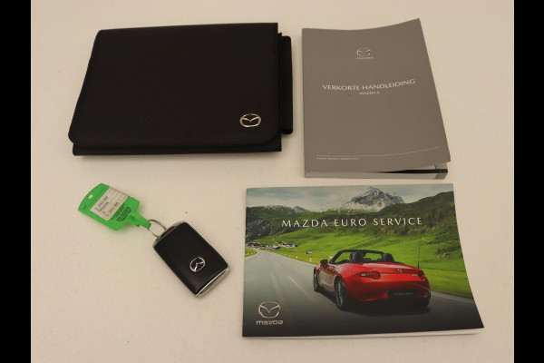 Mazda 3 2.0 e-SkyActiv-G Sportive | Head-Up | Stoel & stuurverwarming | Adaptive cruise | Carplay | Camera | Keyless | Climate control