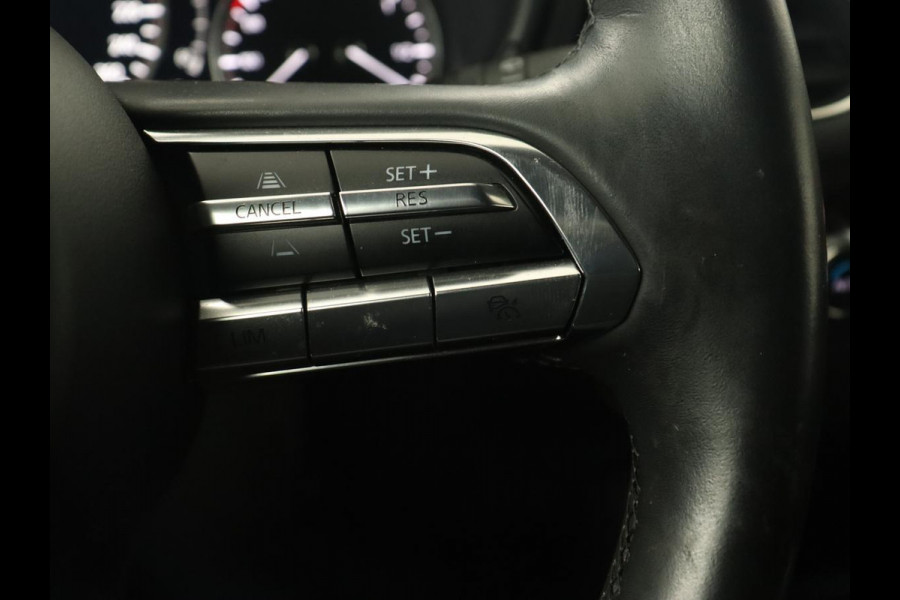 Mazda 3 2.0 e-SkyActiv-G Sportive | Head-Up | Stoel & stuurverwarming | Adaptive cruise | Carplay | Camera | Keyless | Climate control