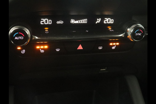 Mazda 3 2.0 e-SkyActiv-G Sportive | Head-Up | Stoel & stuurverwarming | Adaptive cruise | Carplay | Camera | Keyless | Climate control