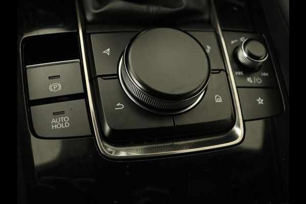 Mazda 3 2.0 e-SkyActiv-G Sportive | Head-Up | Stoel & stuurverwarming | Adaptive cruise | Carplay | Camera | Keyless | Climate control