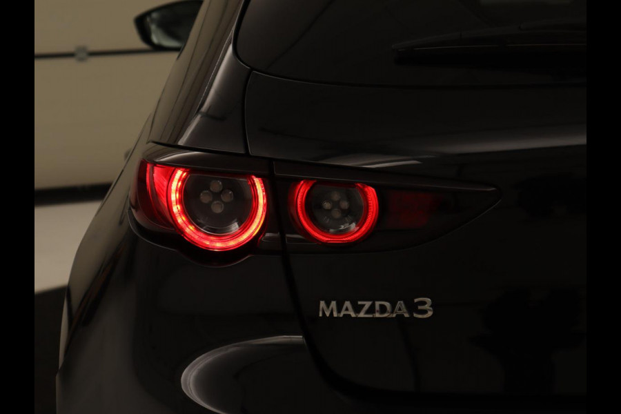 Mazda 3 2.0 e-SkyActiv-G Sportive | Head-Up | Stoel & stuurverwarming | Adaptive cruise | Carplay | Camera | Keyless | Climate control