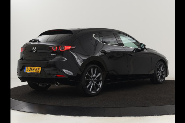 Mazda 3 2.0 e-SkyActiv-G Sportive | Head-Up | Stoel & stuurverwarming | Adaptive cruise | Carplay | Camera | Keyless | Climate control