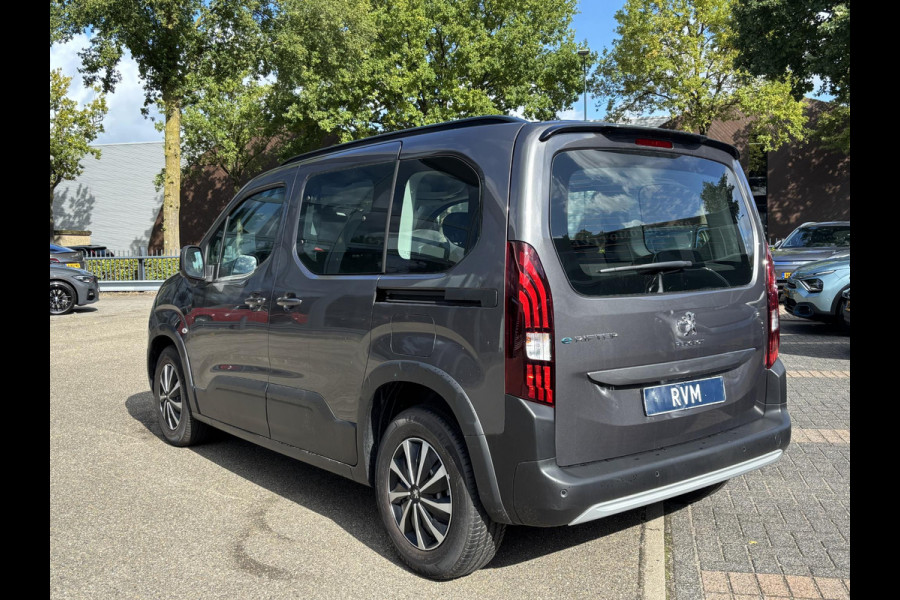 Peugeot Rifter Allure 50kWh VAN: 44.000,- EURO NAAR: 29.877,- UW HERFSTVOORDEEL: 15.023,- EURO | BETREFT NIEUWE AUTO! | RIJKLAAR INCL. RESTERENDE FABR. GARANTIE T/M 04-2027 | ACCU T/M 04-2033