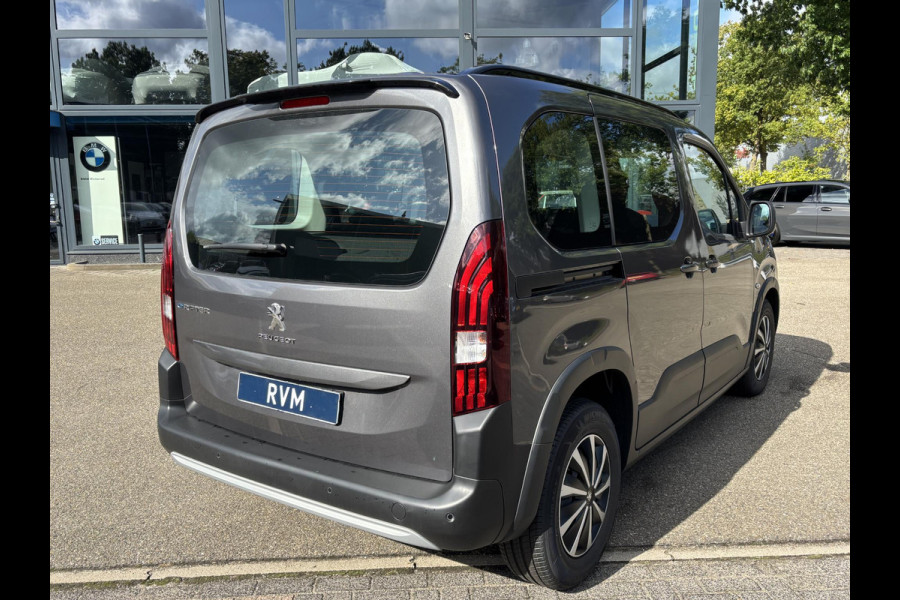 Peugeot Rifter Allure 50kWh VAN: 44.000,- EURO NAAR: 29.877,- UW HERFSTVOORDEEL: 15.023,- EURO | BETREFT NIEUWE AUTO! | RIJKLAAR INCL. RESTERENDE FABR. GARANTIE T/M 04-2027 | ACCU T/M 04-2033