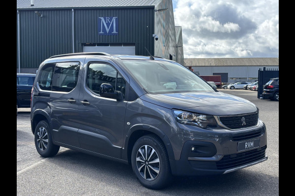 Peugeot Rifter Allure 50kWh VAN: 44.000,- EURO NAAR: 29.877,- UW HERFSTVOORDEEL: 15.023,- EURO | BETREFT NIEUWE AUTO! | RIJKLAAR INCL. RESTERENDE FABR. GARANTIE T/M 04-2027 | ACCU T/M 04-2033