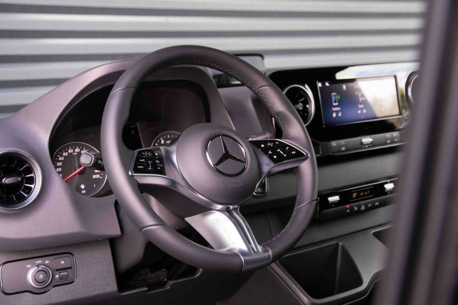 Mercedes-Benz Sprinter 317 CDI L2H2 Pro 2x schuifdeur - LED - 3500 kg trekhaak