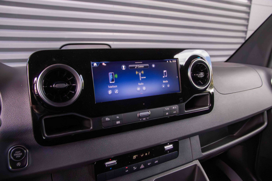 Mercedes-Benz Sprinter 317 CDI L2H2 Pro 2x schuifdeur - LED - 3500 kg trekhaak